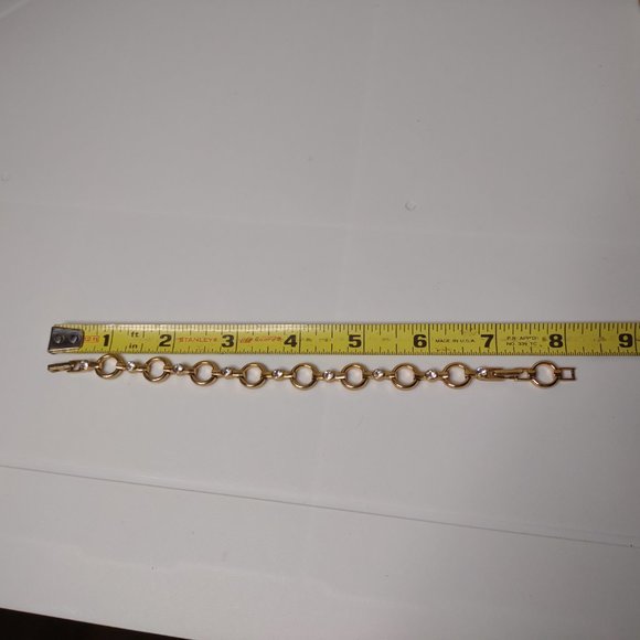 Pretty Gold Tone Avon Bracelet - Picture 3 of 9